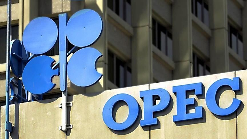 OPEC+란 무엇이며 국제 유가에 어떤 영향을 미치나